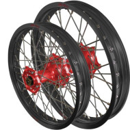 SM Pro, CRF150 16 x 1.85, Red/Black/Nickel SM Pro, CRF150 16 x 1.85, Red/Black/Nickel