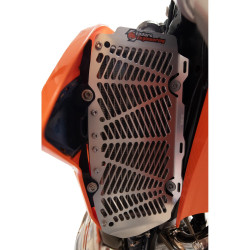 EE Kylarskydd med galler KTM/HQ 125-450 SX/SXF/FC/TC 2023 EE Kylarskydd med galler KTM/HQ 125-450 SX/SXF/FC/TC 2023