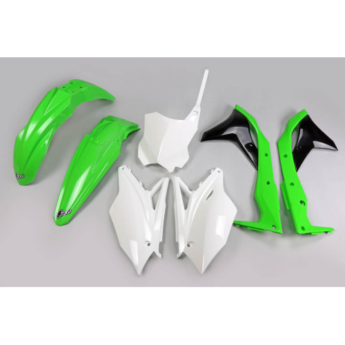 UFO Plastkit Kawasaki 999 18 UFO Plastkit Kawasaki 999 18
