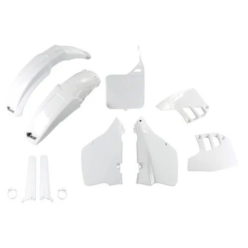 UFO Plastkit med Gaffelbensskydd Suzuki white UFO Plastkit med Gaffelbensskydd Suzuki white