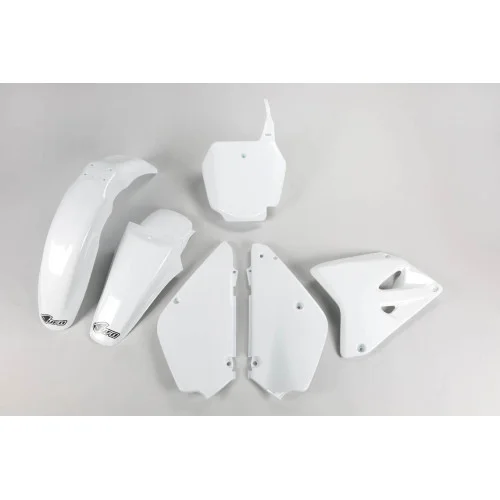 UFO Plastkit Suzuki white UFO Plastkit Suzuki white