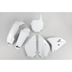 UFO Plastkit Suzuki white