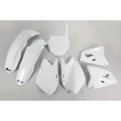 UFO Plastkit Suzuki white