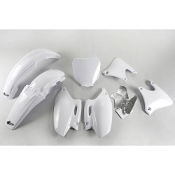 UFO Plastkit Yamaha white UFO Plastkit Yamaha white