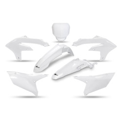 UFO Plastkit Yamaha white UFO Plastkit Yamaha white